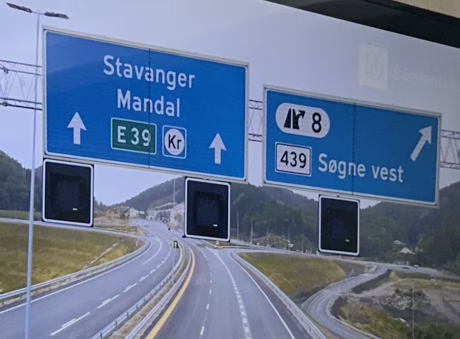 Road & Highway Traffic Signs